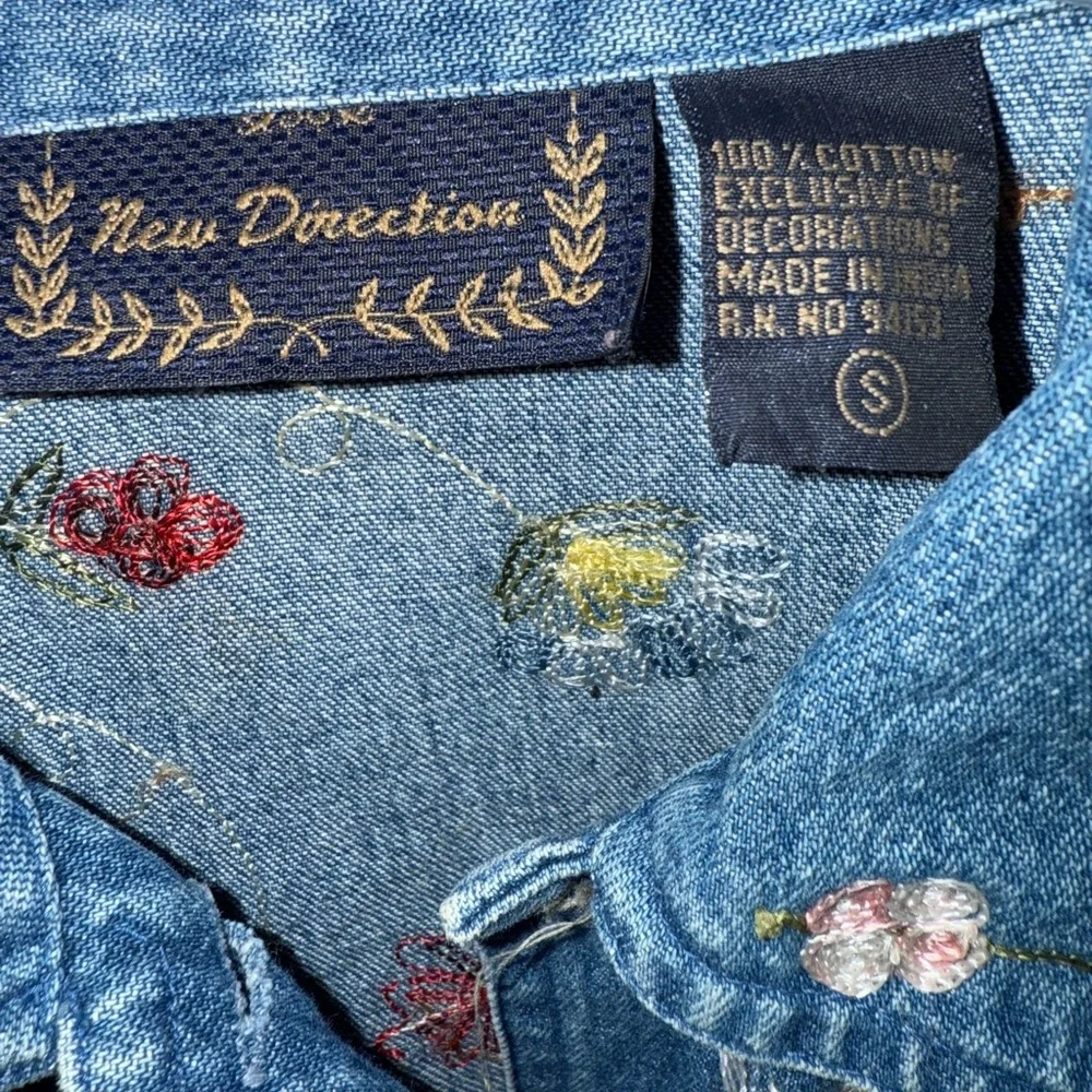 Vintage New Directions Embroidered Denim Jacket Boxy Oversized Cottagecore Boho - Picture 3 of 7
